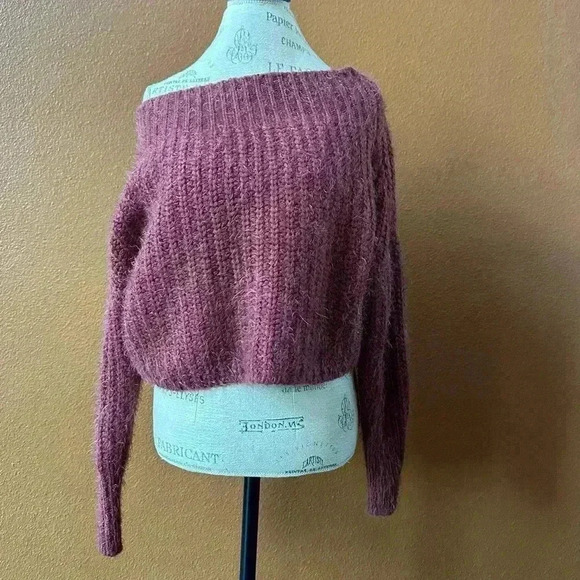 TOBI Thick Yarn Off The Shoulder Sweater In Brick Color Size Large EUC! - Picture 5 of 13